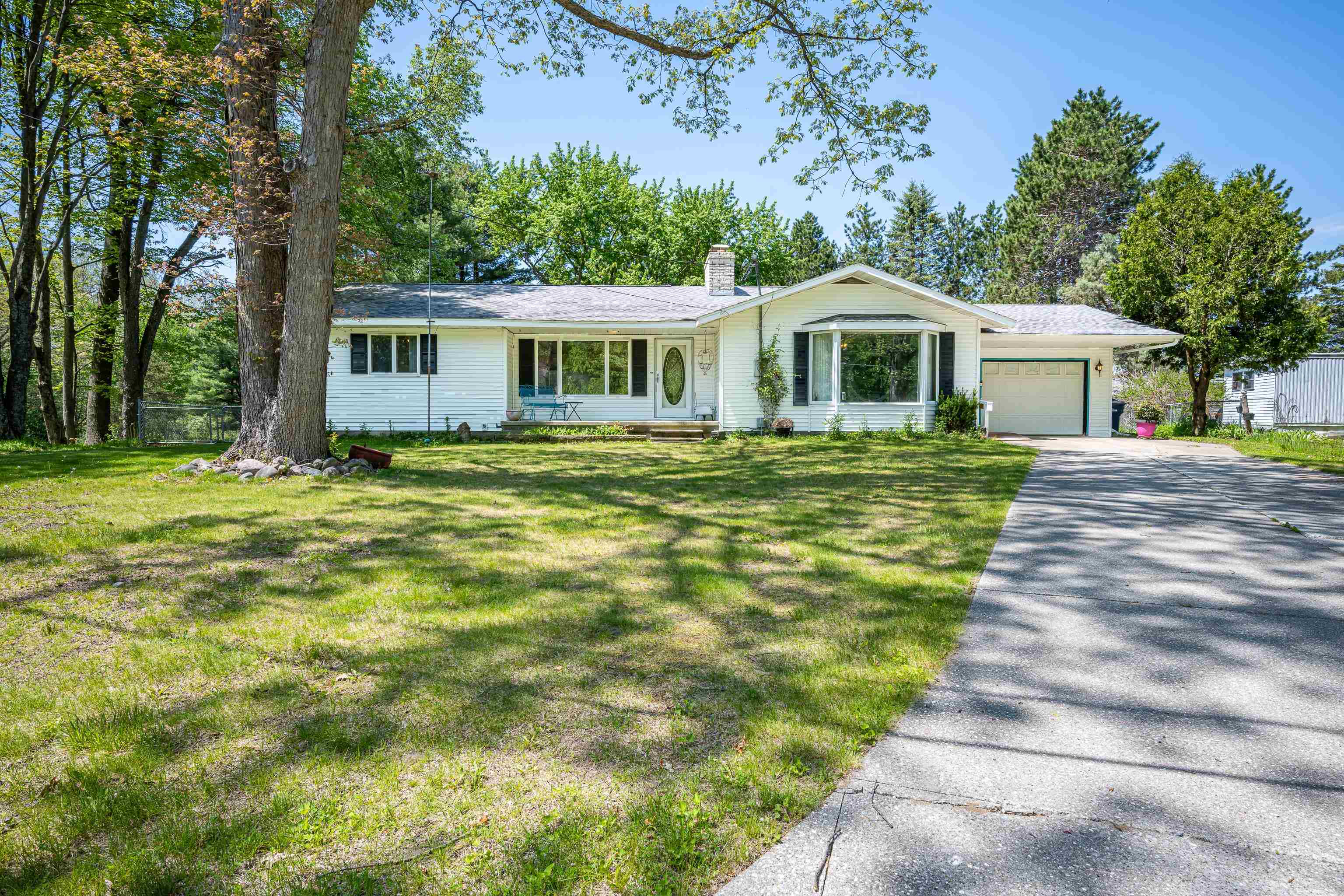2881 Dean Street Harrison, MI 48625 - Photo 41 of 44