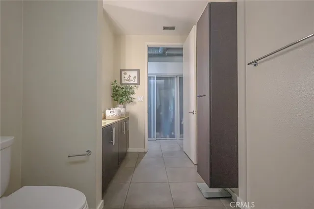 $500,000 | 133 The Promenade North, Unit 334, Long Beach, CA 90802