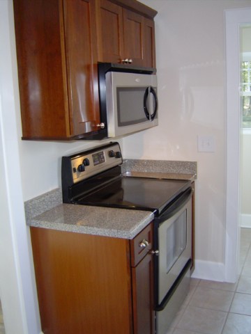 221 Rice Street Greenville, SC 29605 - Photo 3 of 9 Gallery Image 3