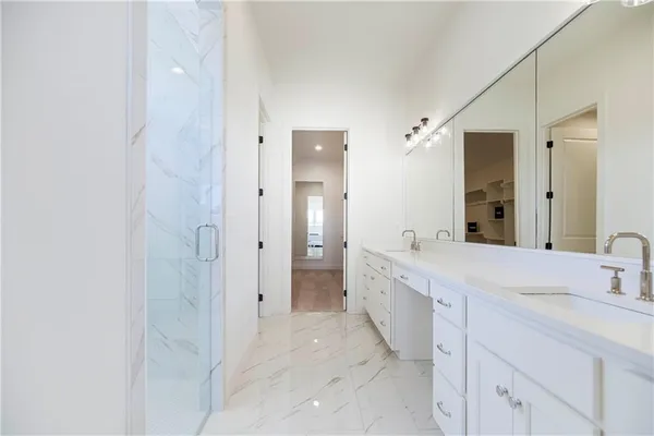 $704,348 | 4218 West 158th Terrace, Overland Park, KS 66224