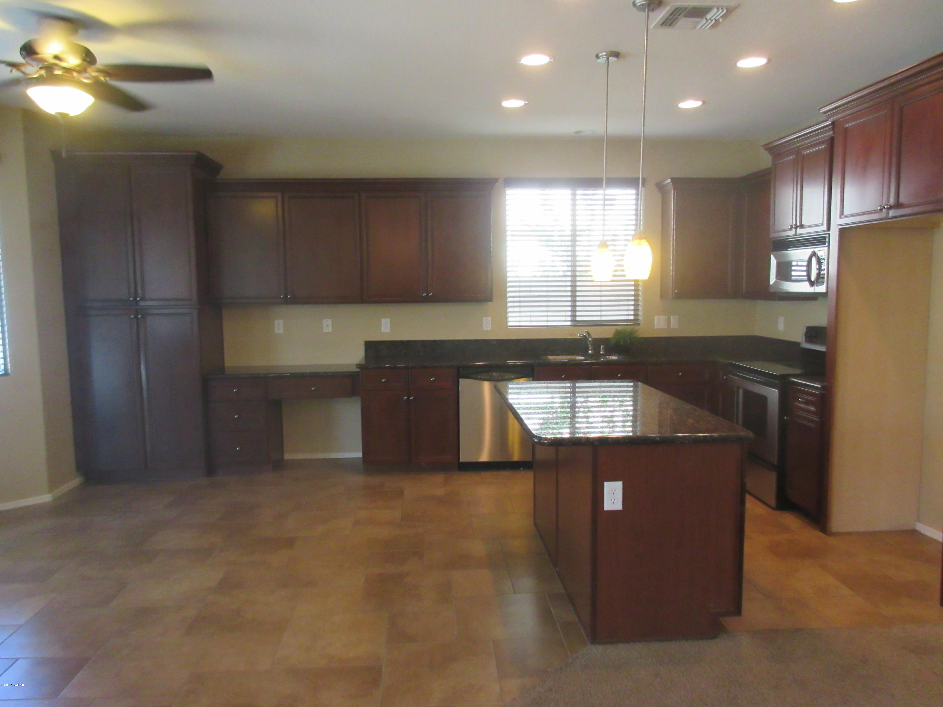 14450 West Boca Raton Road Surprise, AZ 85379 - Photo 7 of 16 Boca Raton 109