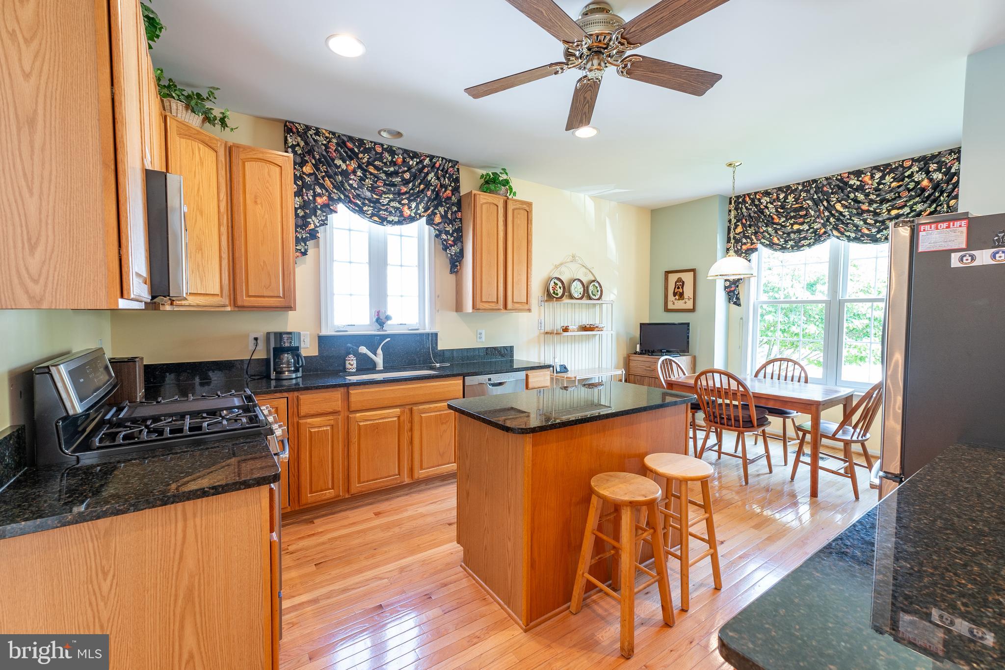 Kitchen
Gas Stove