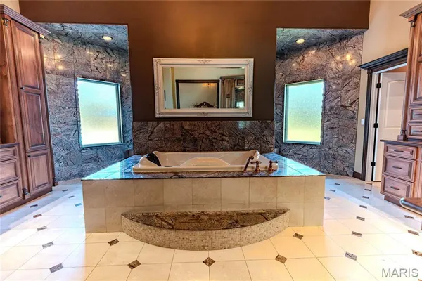 $1,800,000 | 6708 Brown Lane, Poplar Bluff, MO 63901