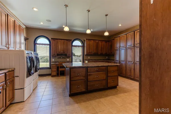 $1,800,000 | 6708 Brown Lane, Poplar Bluff, MO 63901