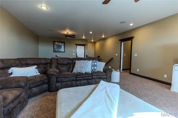 $1,800,000 | 6708 Brown Lane, Poplar Bluff, MO 63901
