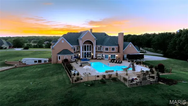 $1,800,000 | 6708 Brown Lane, Poplar Bluff, MO 63901