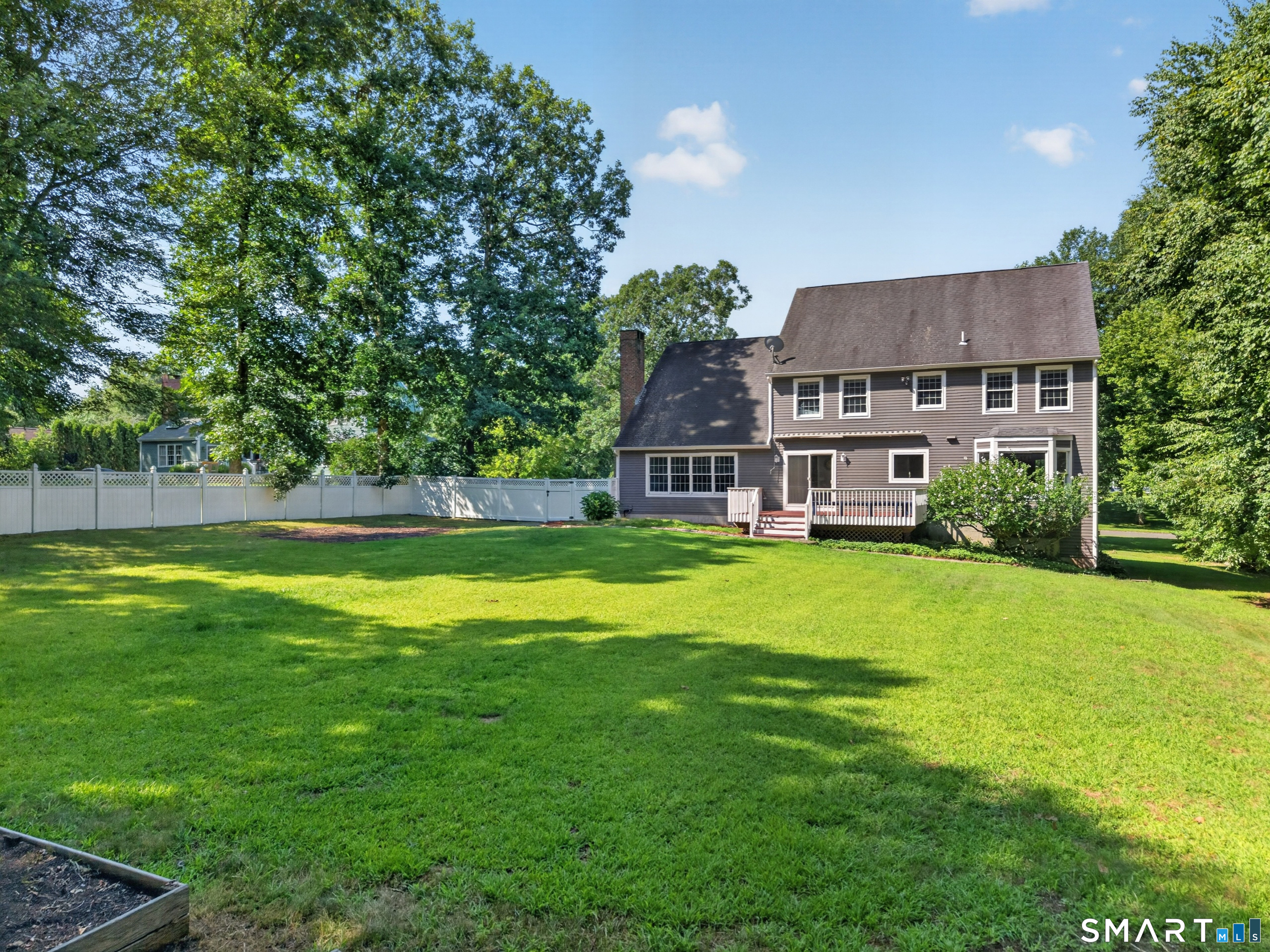 39 Cardinal Road East Lyme, CT 06333 - Photo 9 of 40 Gallery Image 9