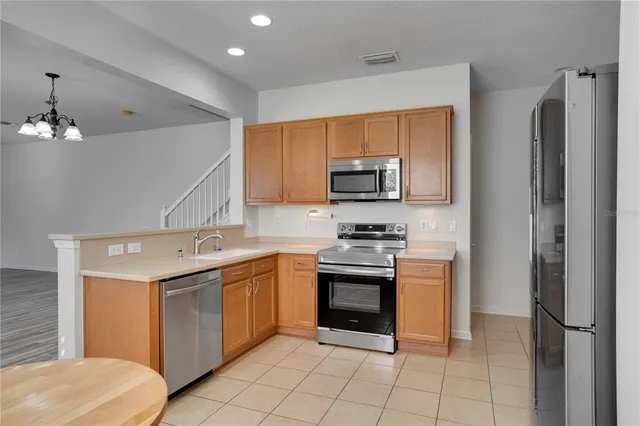 $2,100 | 2219 Snow Flake Place, Riverview, FL 33578