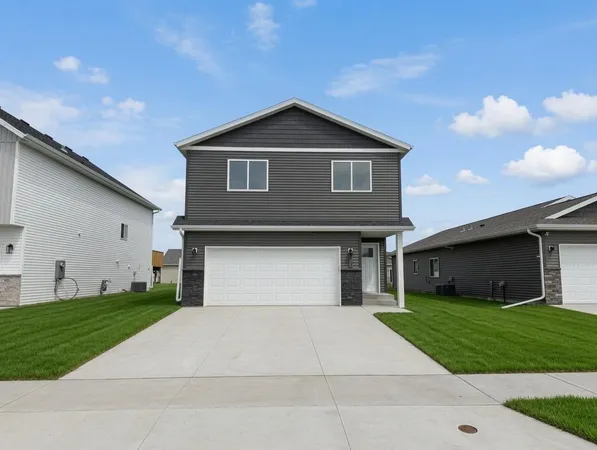 $350,000 | 3734 33rd Street South, Moorhead, MN 56560