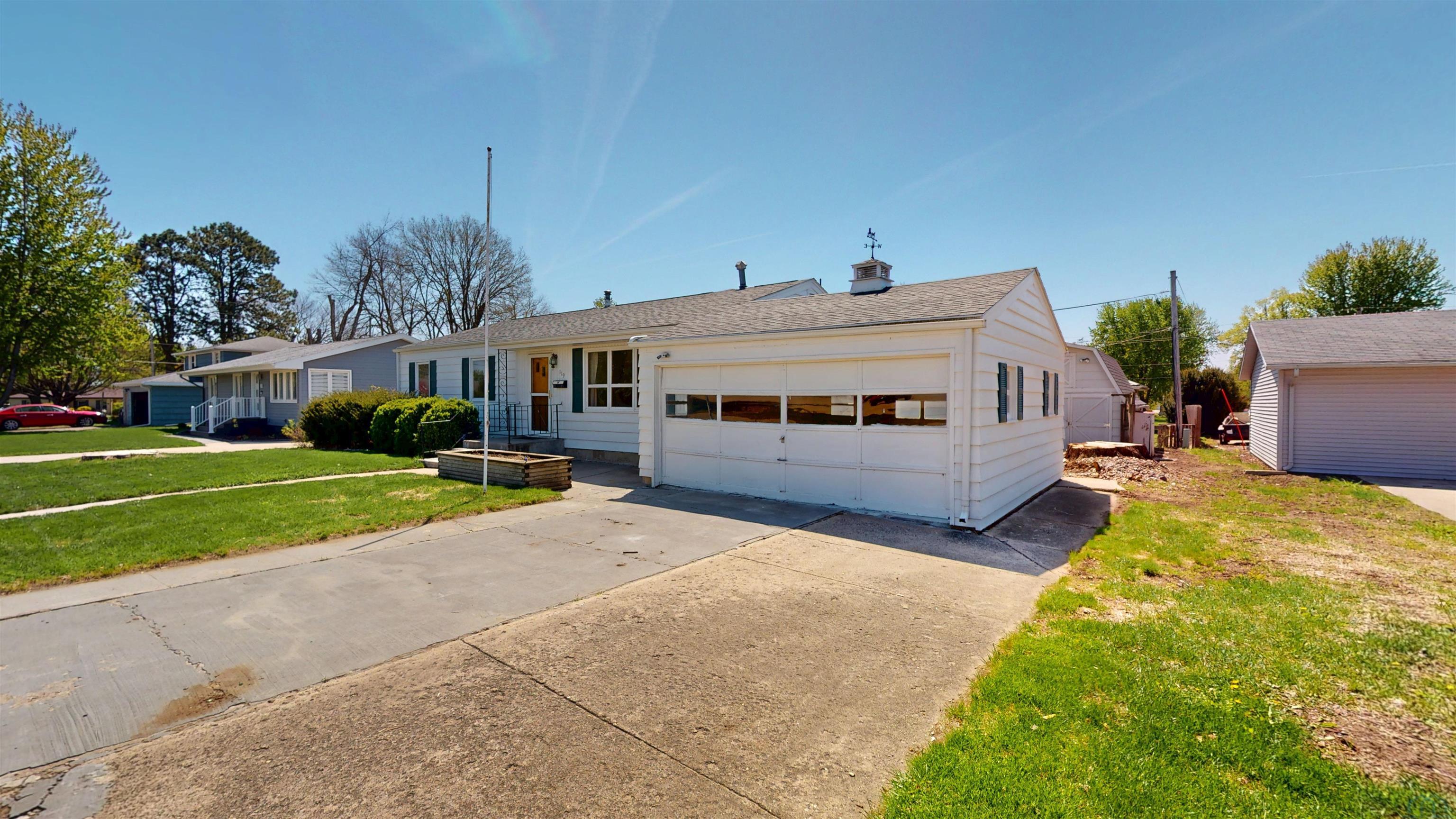 119 East Ridgeview Drive Cherokee, IA 51012 - Photo 4 of 50 Gallery Image 4