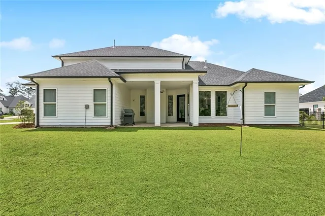 $815,000 | 5037 Twin River Place, Covington, LA 70433