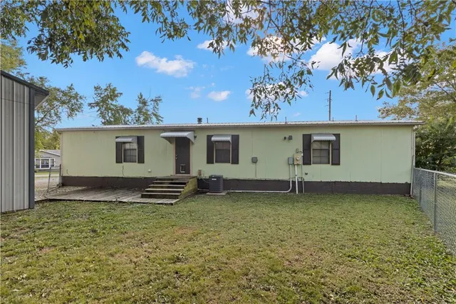 $87,500 | 816 South 2nd Street, Independence, KS 67301