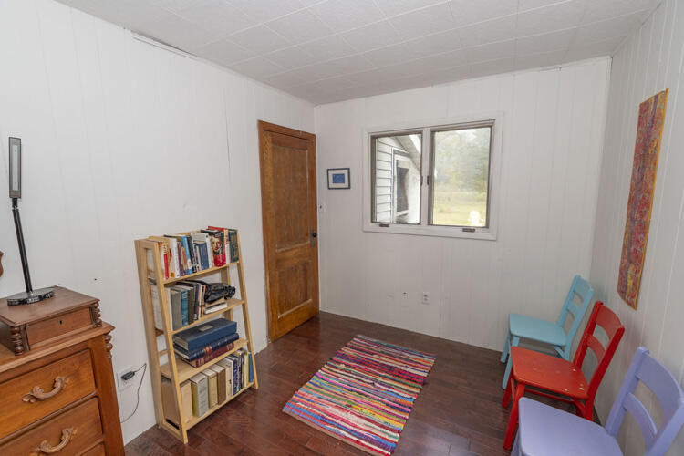 115 Ontario Road Niles, MI 49120 - Photo 20 of 40 115 Ontario Rd Niles Bedroom 1 3