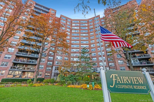 $409,000 | 61-20 Grand Central Parkway, Unit A501 | Forest Hills