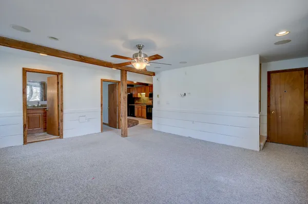 $1,800 | 99 Pine Street, Conway, NH 03860