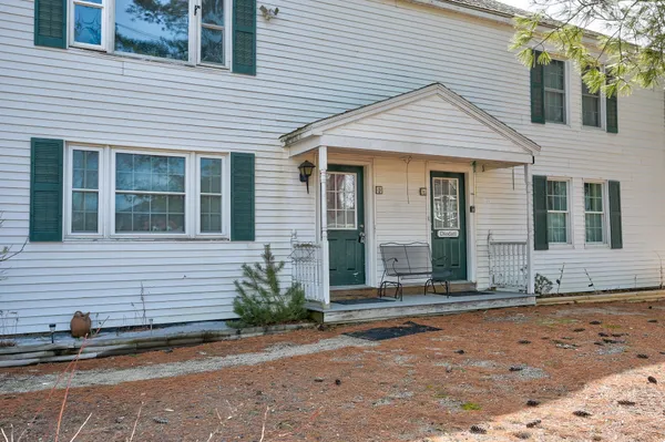 $1,800 | 99 Pine Street, Conway, NH 03860