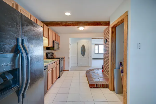 $1,800 | 99 Pine Street, Conway, NH 03860