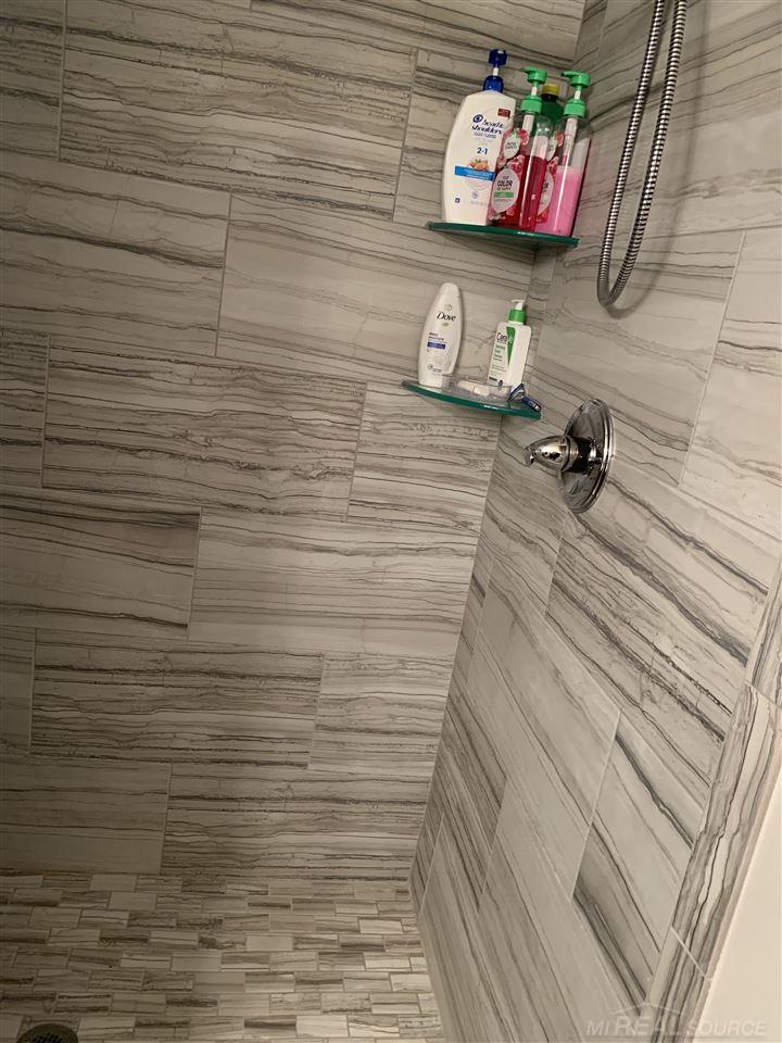 7060 Dryden Road Almont, MI 48003 - Photo 10 of 20
