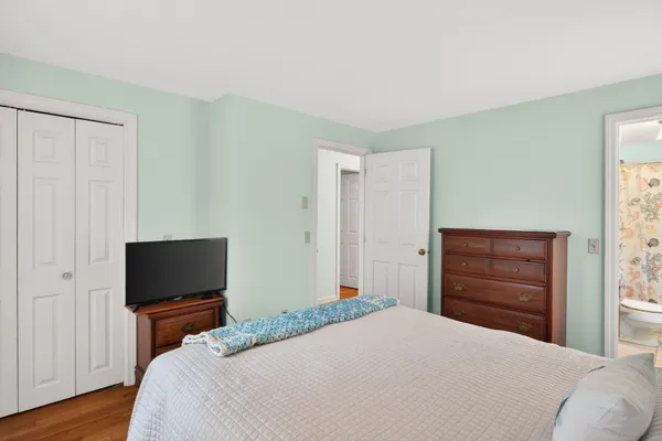 $842,000 | 33 Duck Marsh Lane, Chatham, MA 02633