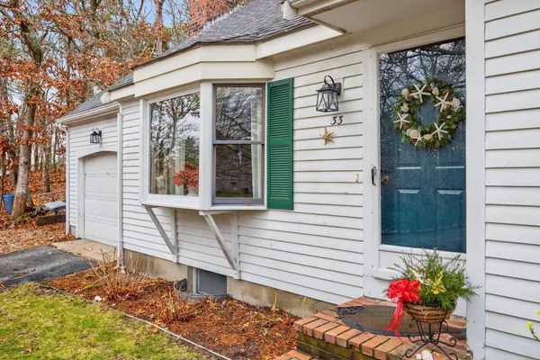 $842,000 | 33 Duck Marsh Lane, Chatham, MA 02633
