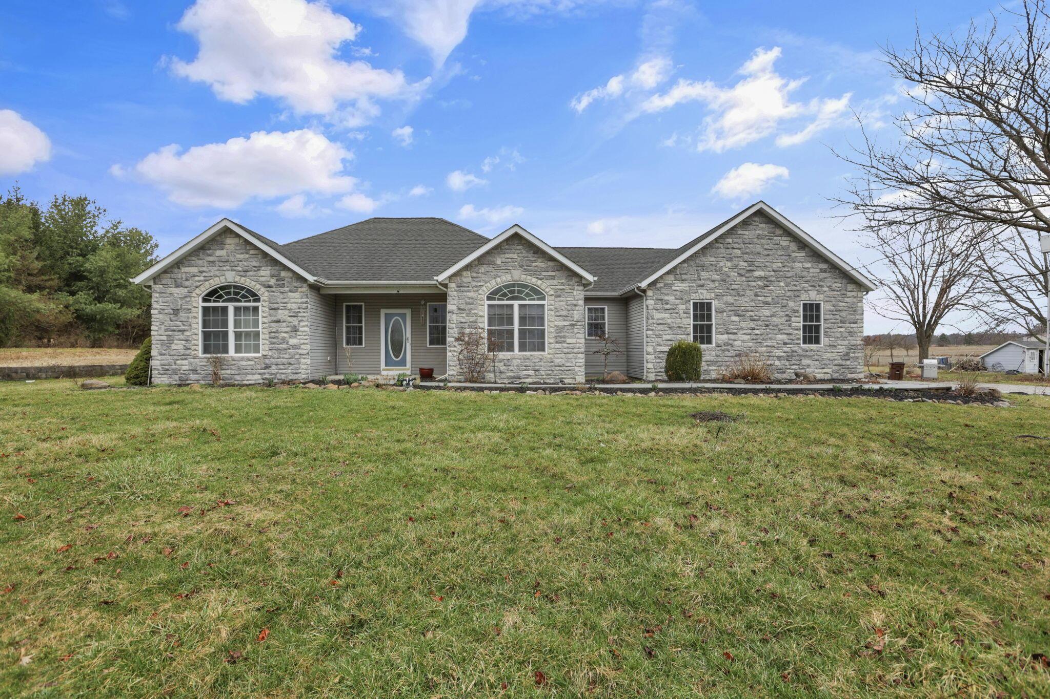 5706 Gale Road Southwest Pataskala, OH 43062 - Photo 1 of 69