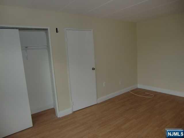9 Columbia Terrace, Unit 1B Edgewater, NJ 07020 - Photo 13 of 19