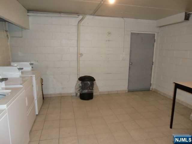 9 Columbia Terrace, Unit 1B Edgewater, NJ 07020 - Photo 18 of 19