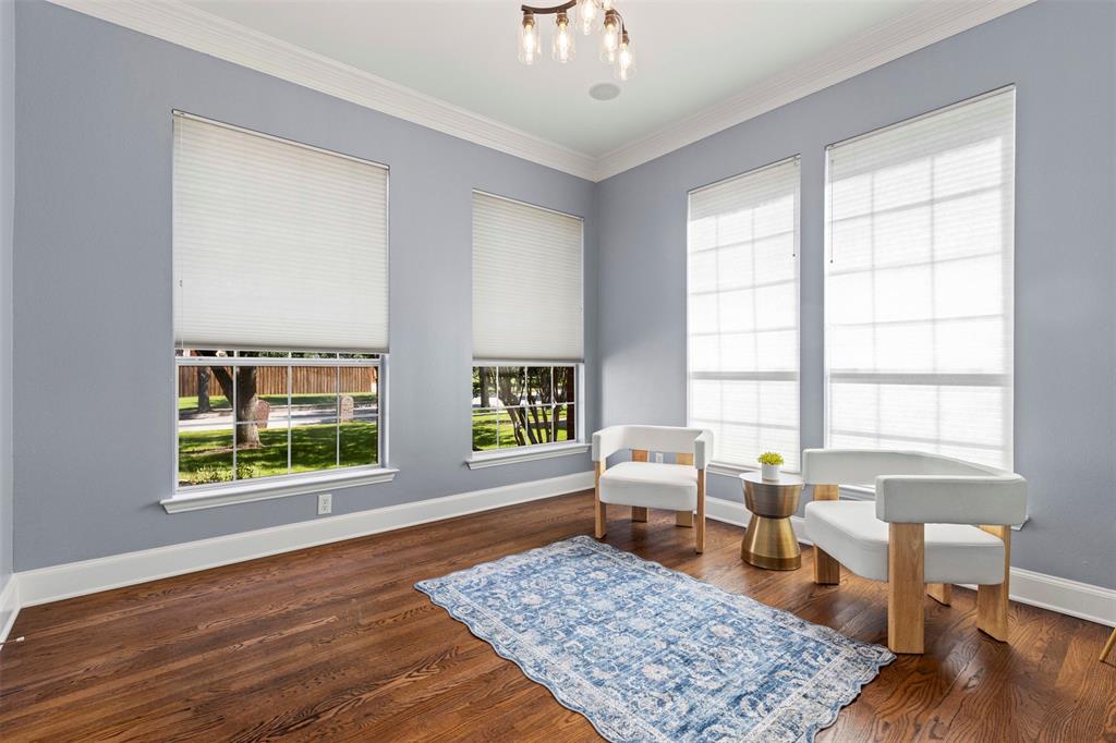2070 Azalea Trail Irving, TX 75063 - Photo 5 of 36 a living room with furniture and a rug