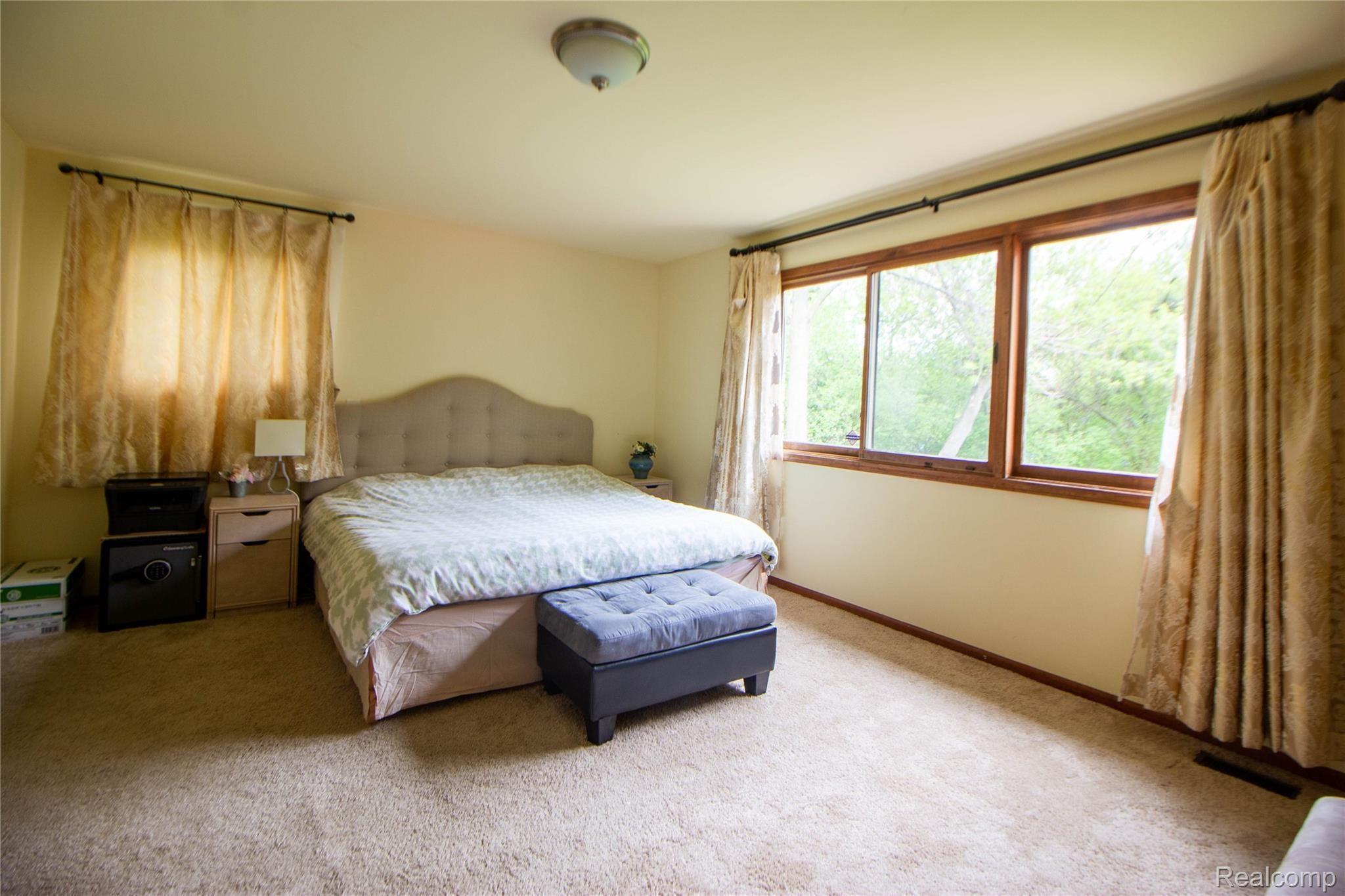 4140 Beach Road Troy, MI 48098 - Photo 19 of 38 _MG_9518-HDR.jpg