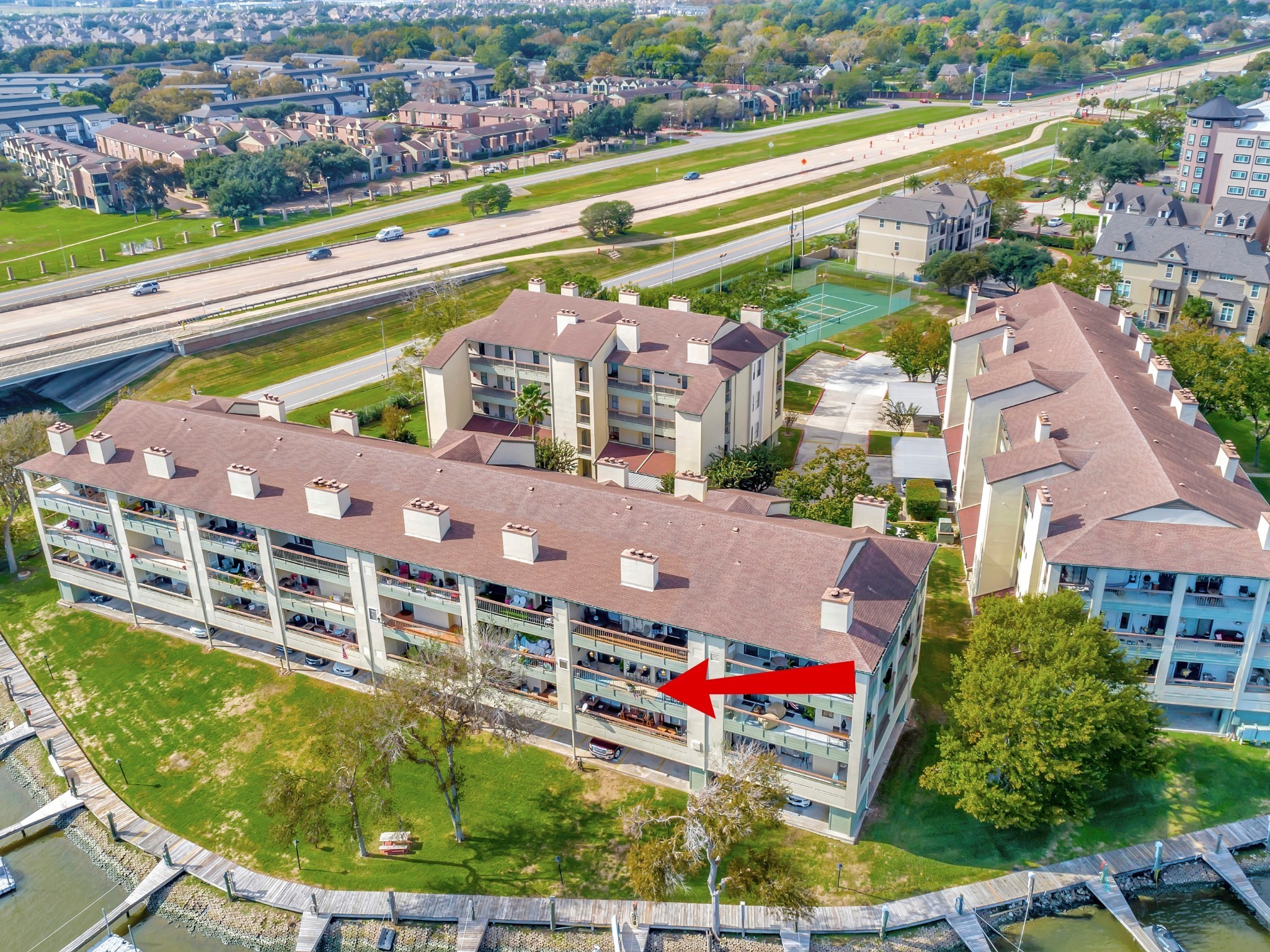 18809 Egret Bay Boulevard, Unit 112 Webster, TX 77058 - Photo 45 of 48 a picture of city view