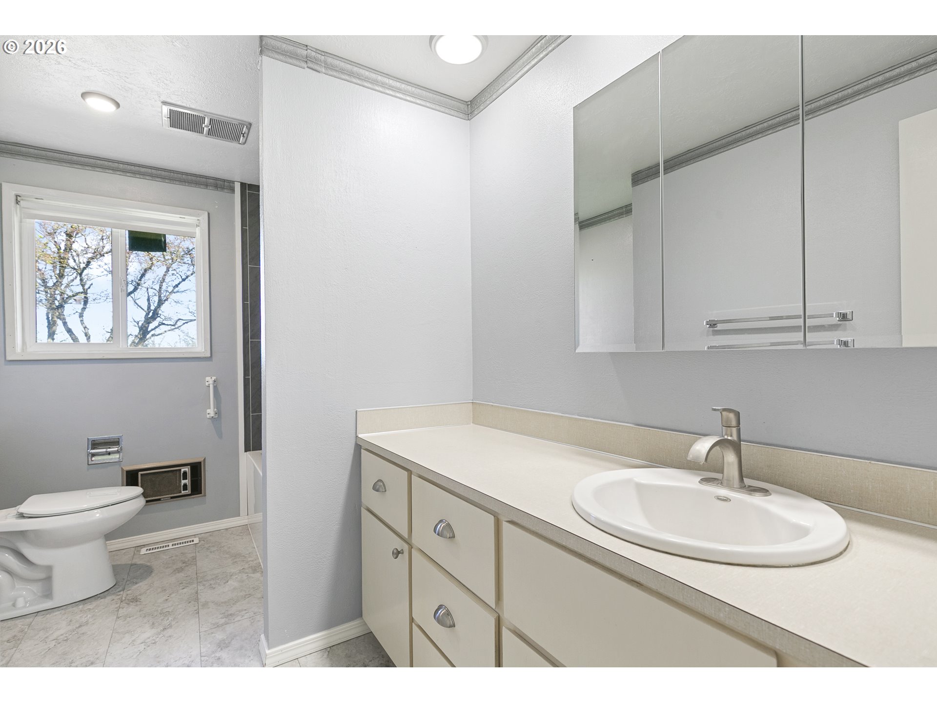 10418 Champoeg Road Northeast Aurora, OR 97002 - Photo 13 of 44