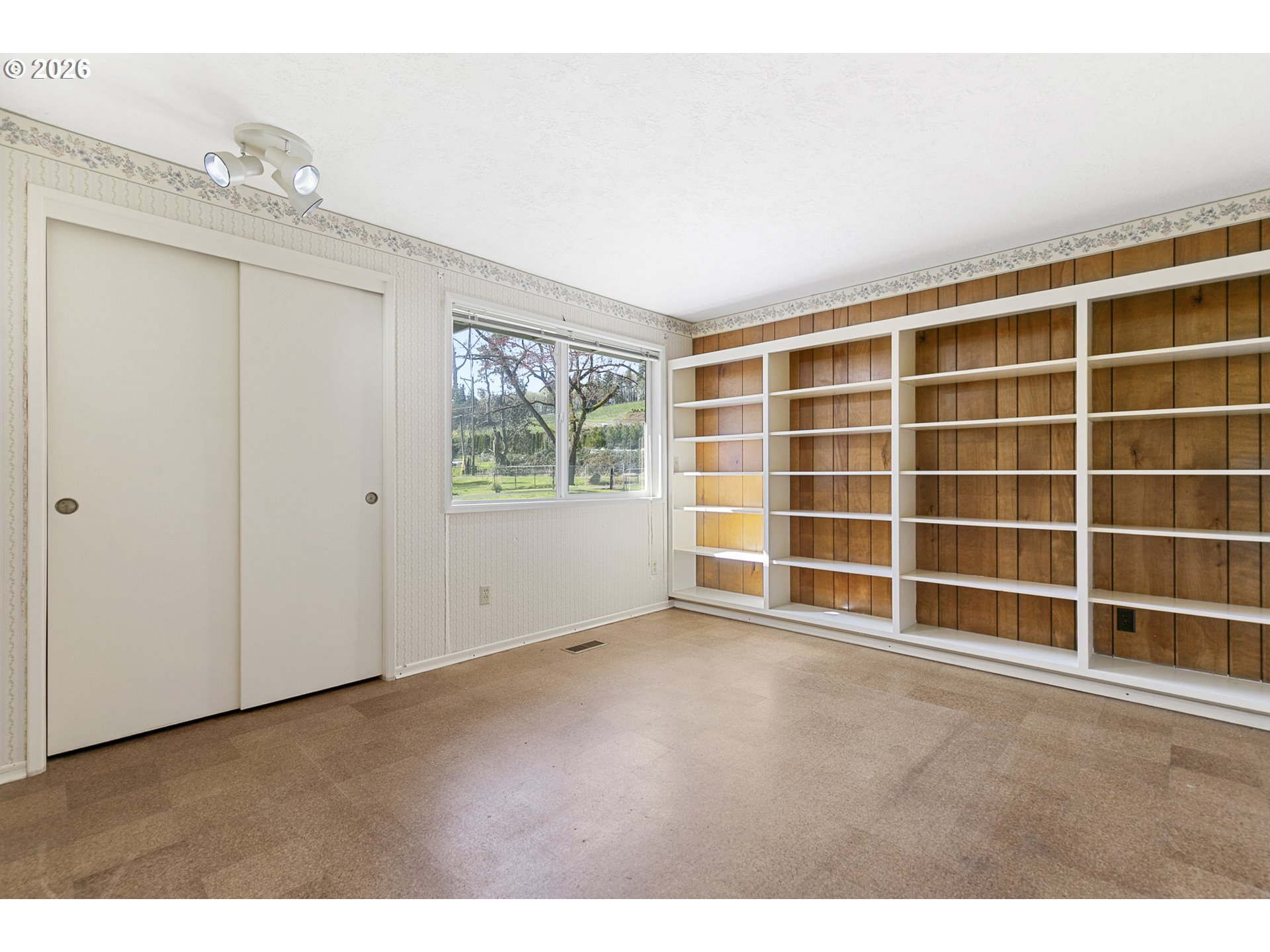 10418 Champoeg Road Northeast Aurora, OR 97002 - Photo 15 of 44 Bedroom