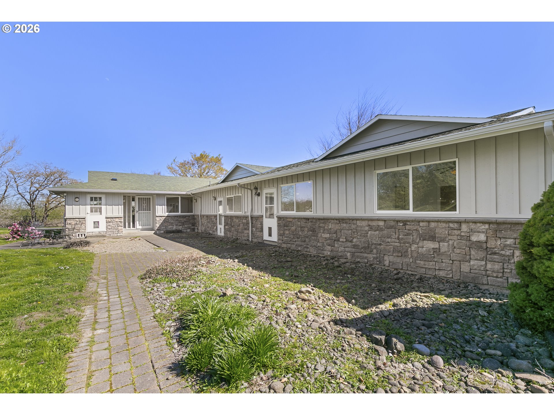10418 Champoeg Road Northeast Aurora, OR 97002 - Photo 3 of 44