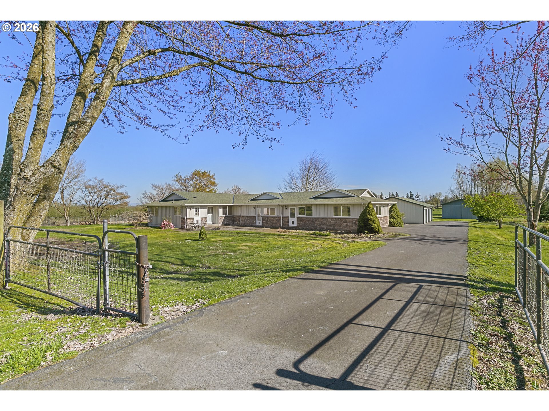 10418 Champoeg Road Northeast Aurora, OR 97002 - Photo 42 of 44