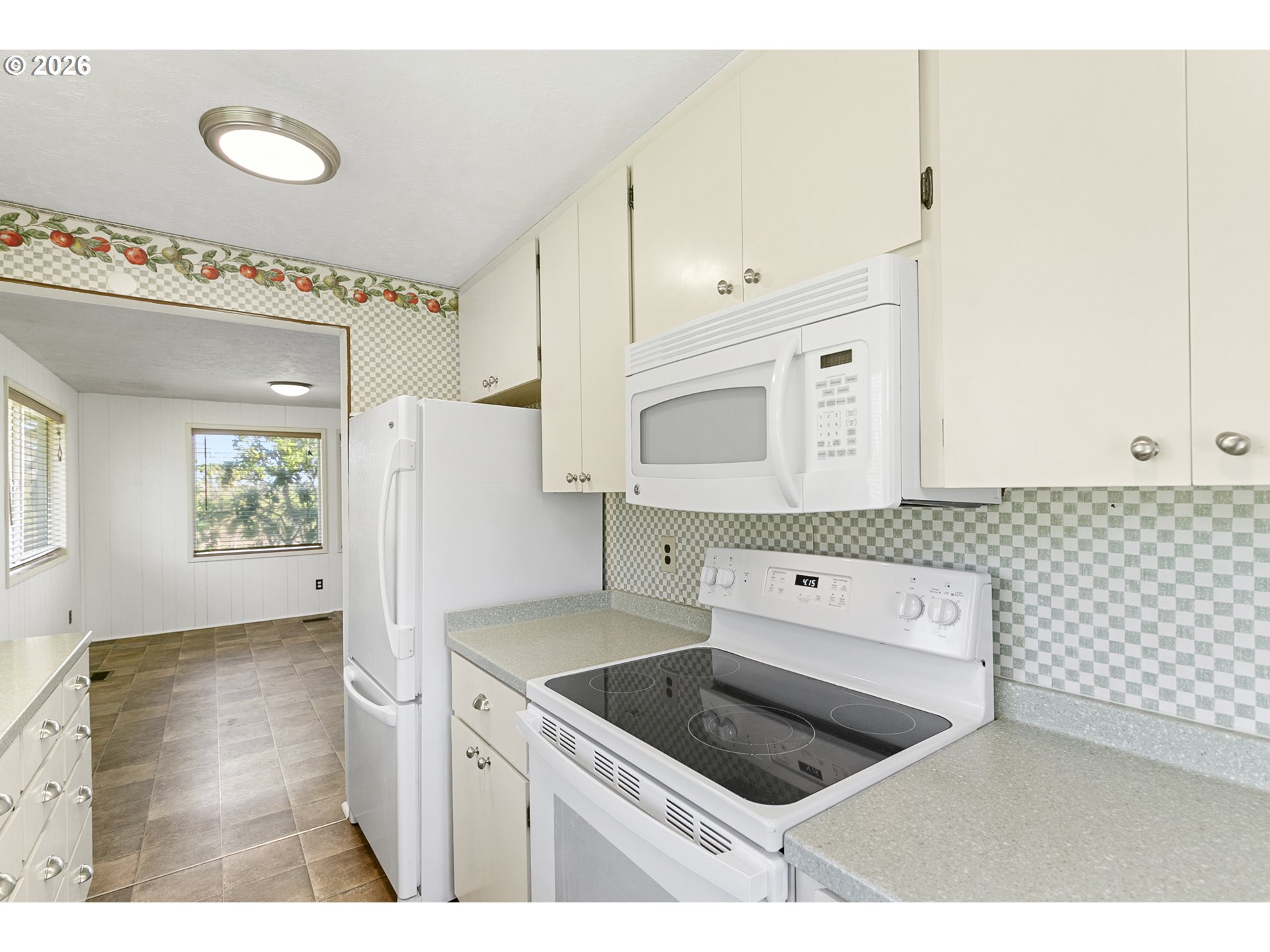 10418 Champoeg Road Northeast Aurora, OR 97002 - Photo 9 of 44