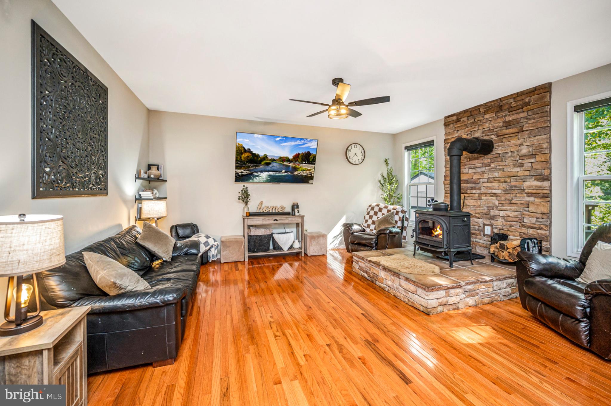 239 Toluca Road Stafford, VA 22556 - Photo 68 of 75 Cozy living space with warm ambiance.