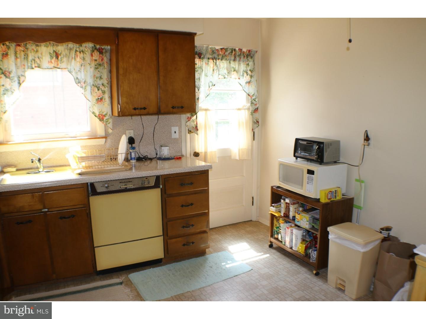 164 Juniper Road Havertown, PA 19083 - Photo 7 of 17