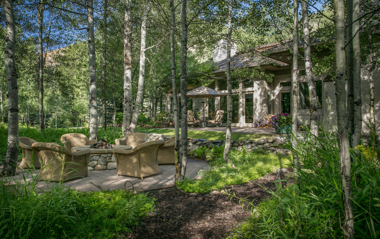 Outside Sitting Area