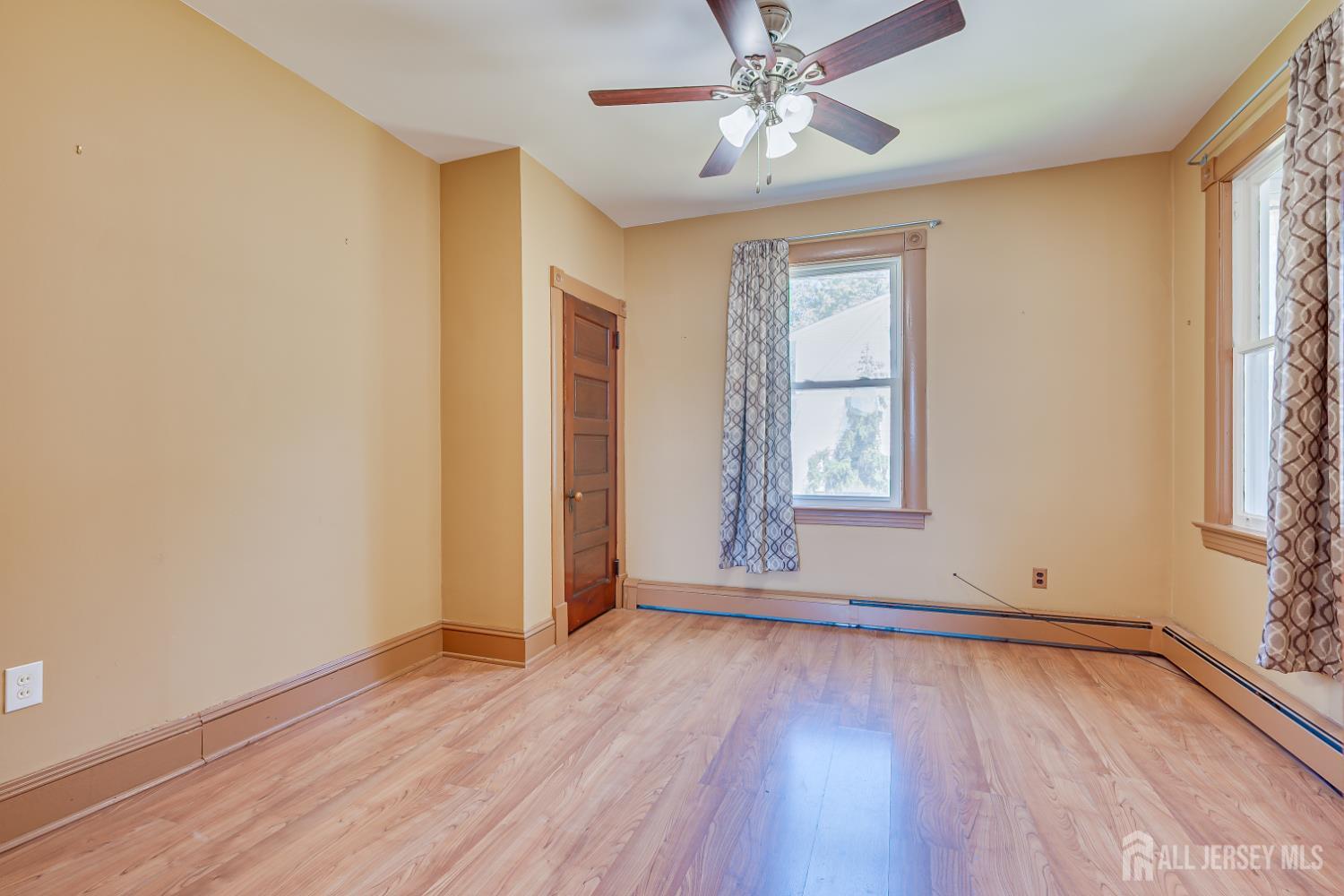 10 Jeff Street Edison, NJ 08837 - Photo 10 of 32