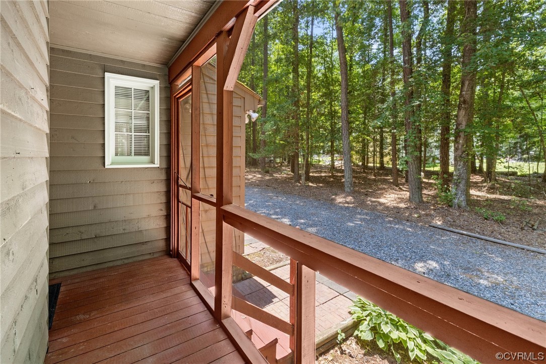 12441 Spring Run Road Chesterfield, VA 23832 - Photo 21 of 28 a view of backyard with green space