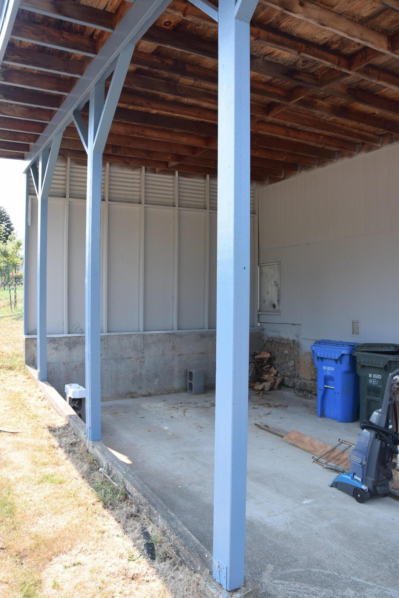 481 South 19th Street Reedsport, OR 97467 - Photo 20 of 28 20 - Carport