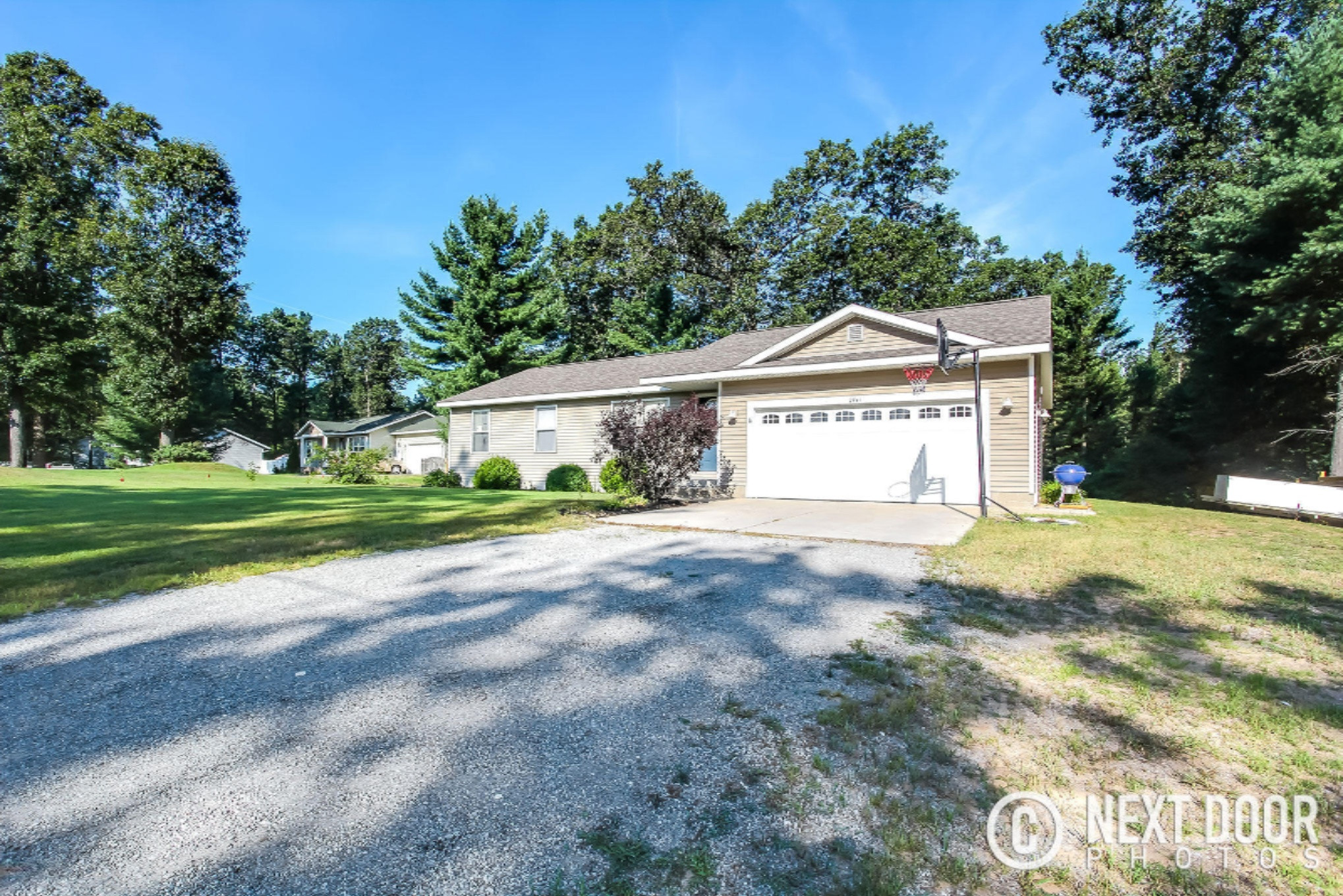 2741 Russell Road Muskegon, MI 49445 - Photo 4 of 30 2741-Russell-Rd_0095_blended
