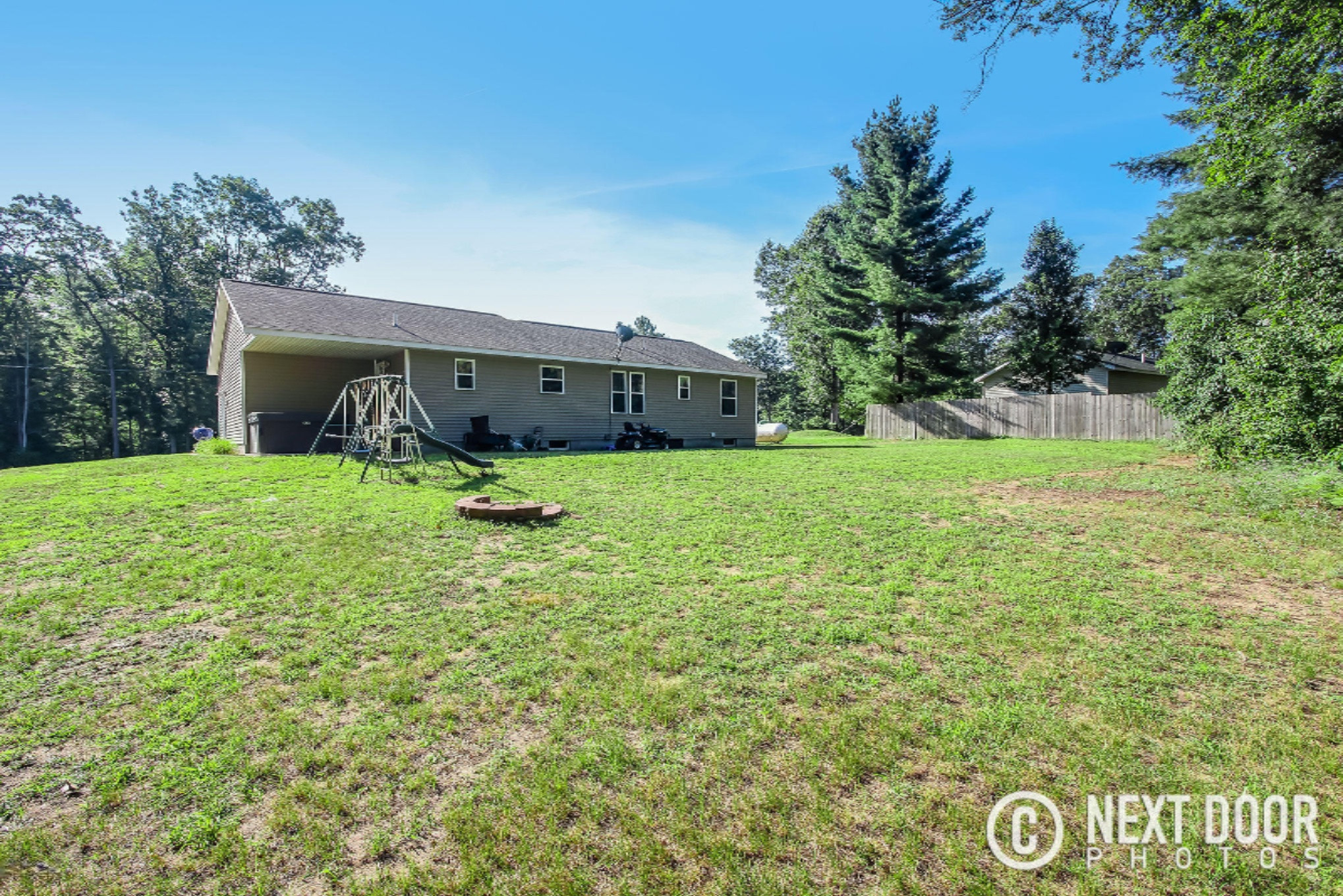 2741 Russell Road Muskegon, MI 49445 - Photo 5 of 30 2741-Russell-Rd_0098_blended-2-2
