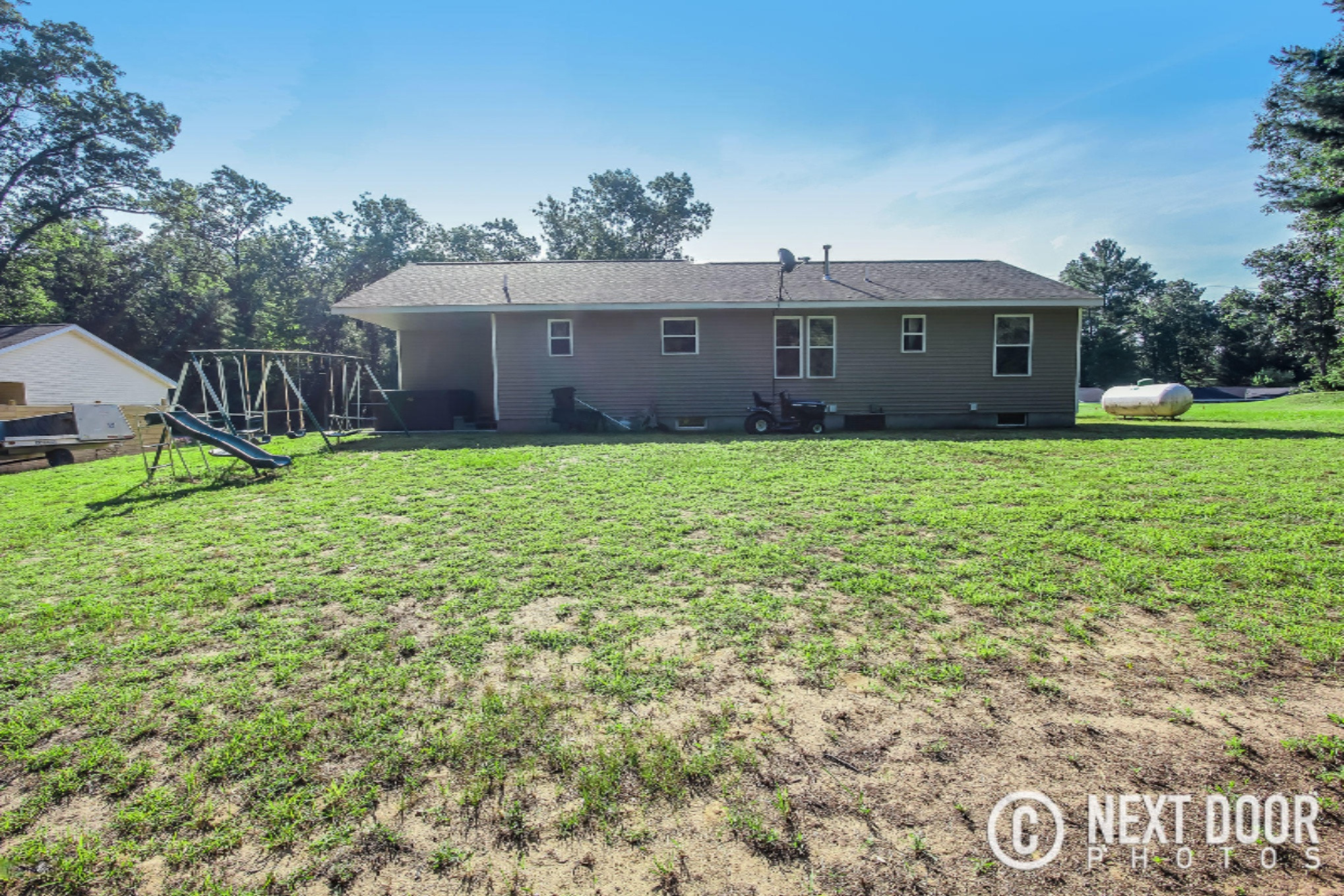 2741 Russell Road Muskegon, MI 49445 - Photo 6 of 30 2741-Russell-Rd_0101_blended-2-2