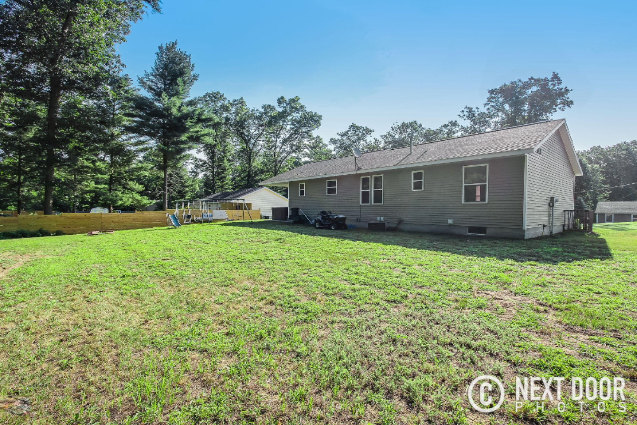 2741 Russell Road Muskegon, MI 49445 - Photo 7 of 30 2741-Russell-Rd_0104_blended-2-2