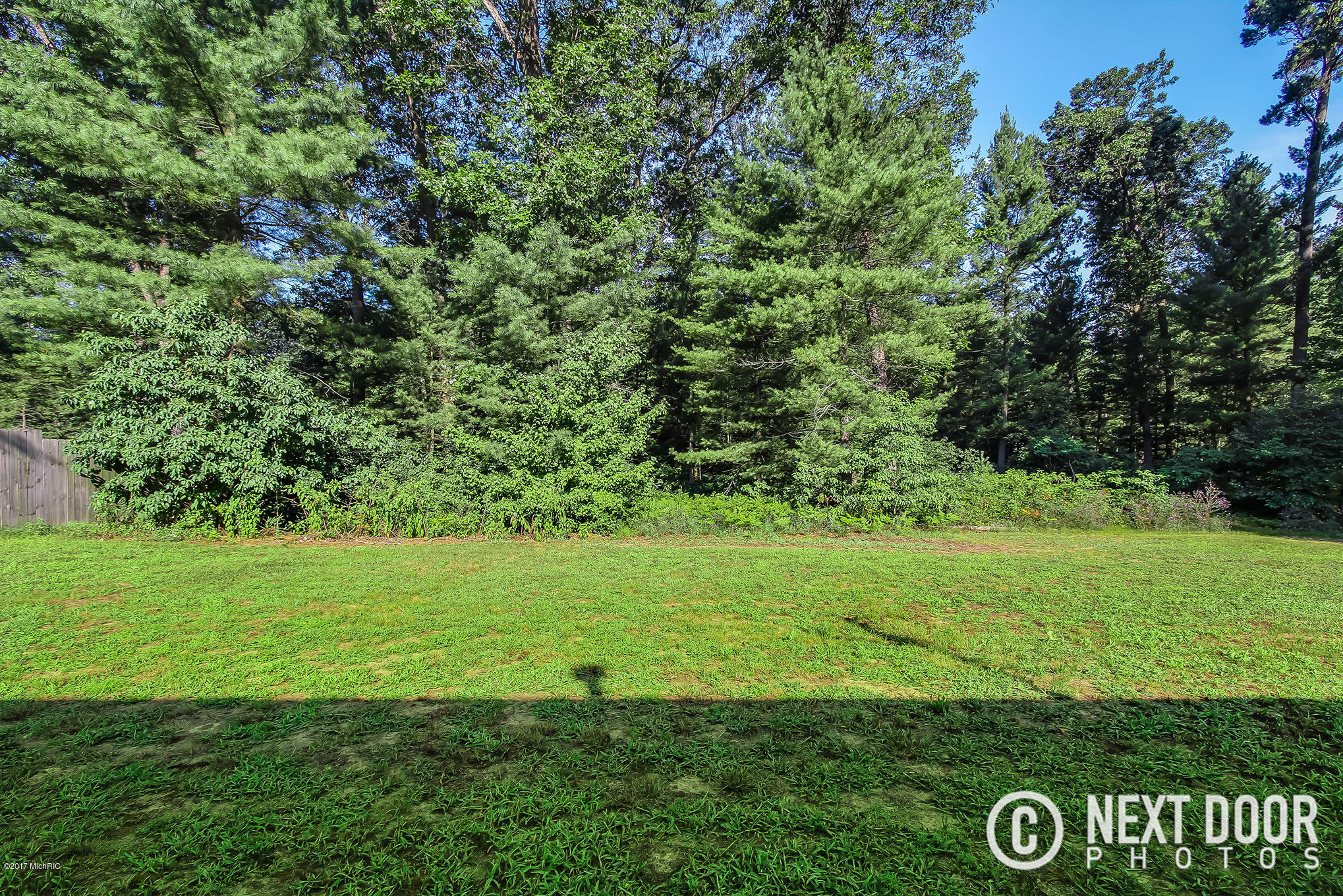 2741 Russell Road Muskegon, MI 49445 - Photo 8 of 30 2741-Russell-Rd_0107_blended-2