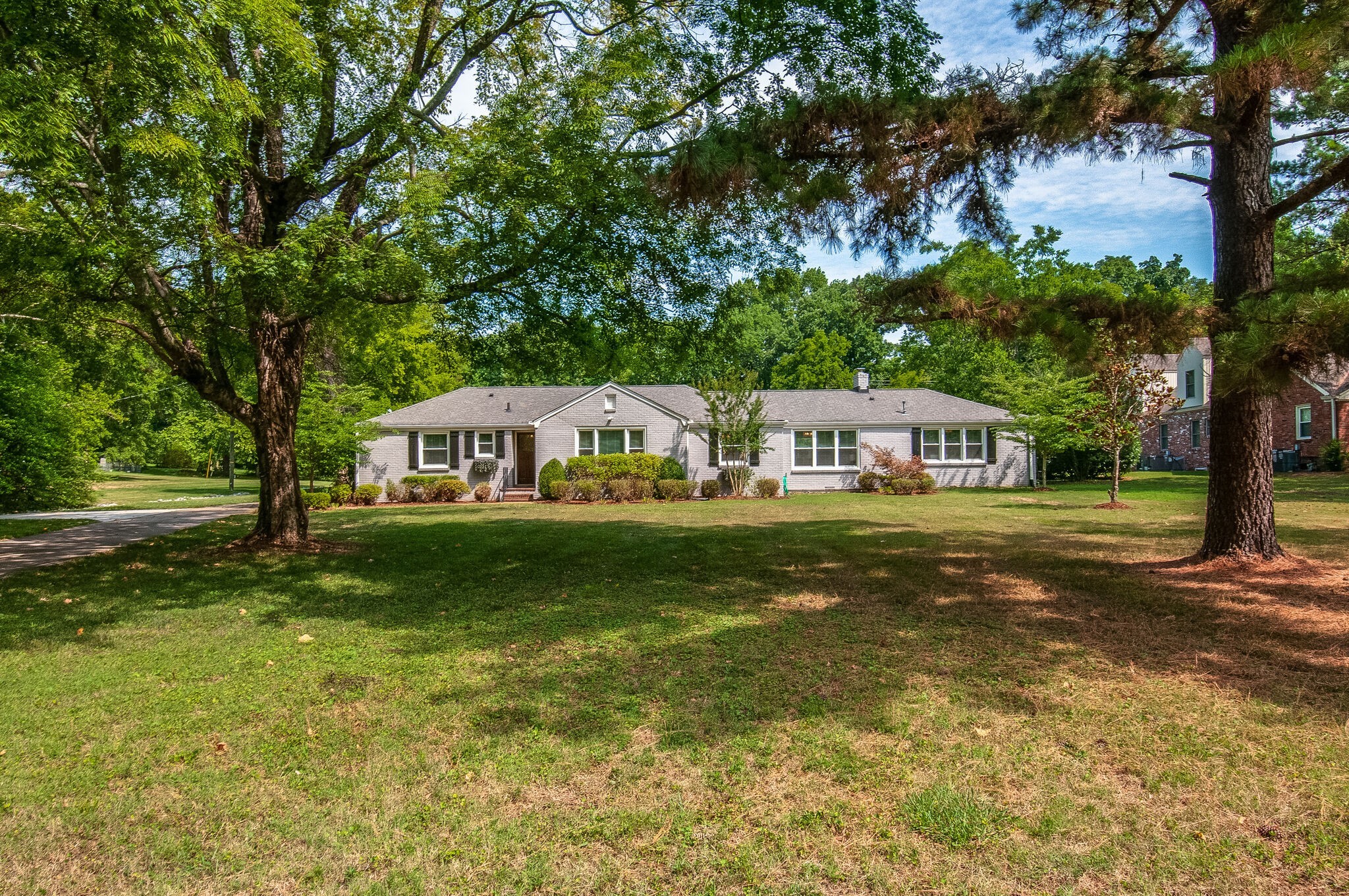6312 Robin Hill Road Nashville, TN 37205 - Photo 3 of 40 Gallery Image 3