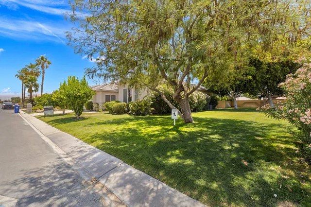 a view of outdoor space