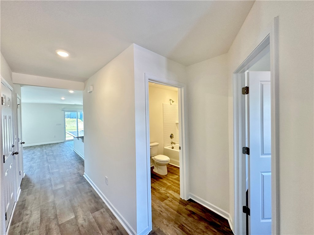 569 Seaborn Circle Pendleton, SC 29670 - Photo 5 of 41 Gallery Image 5