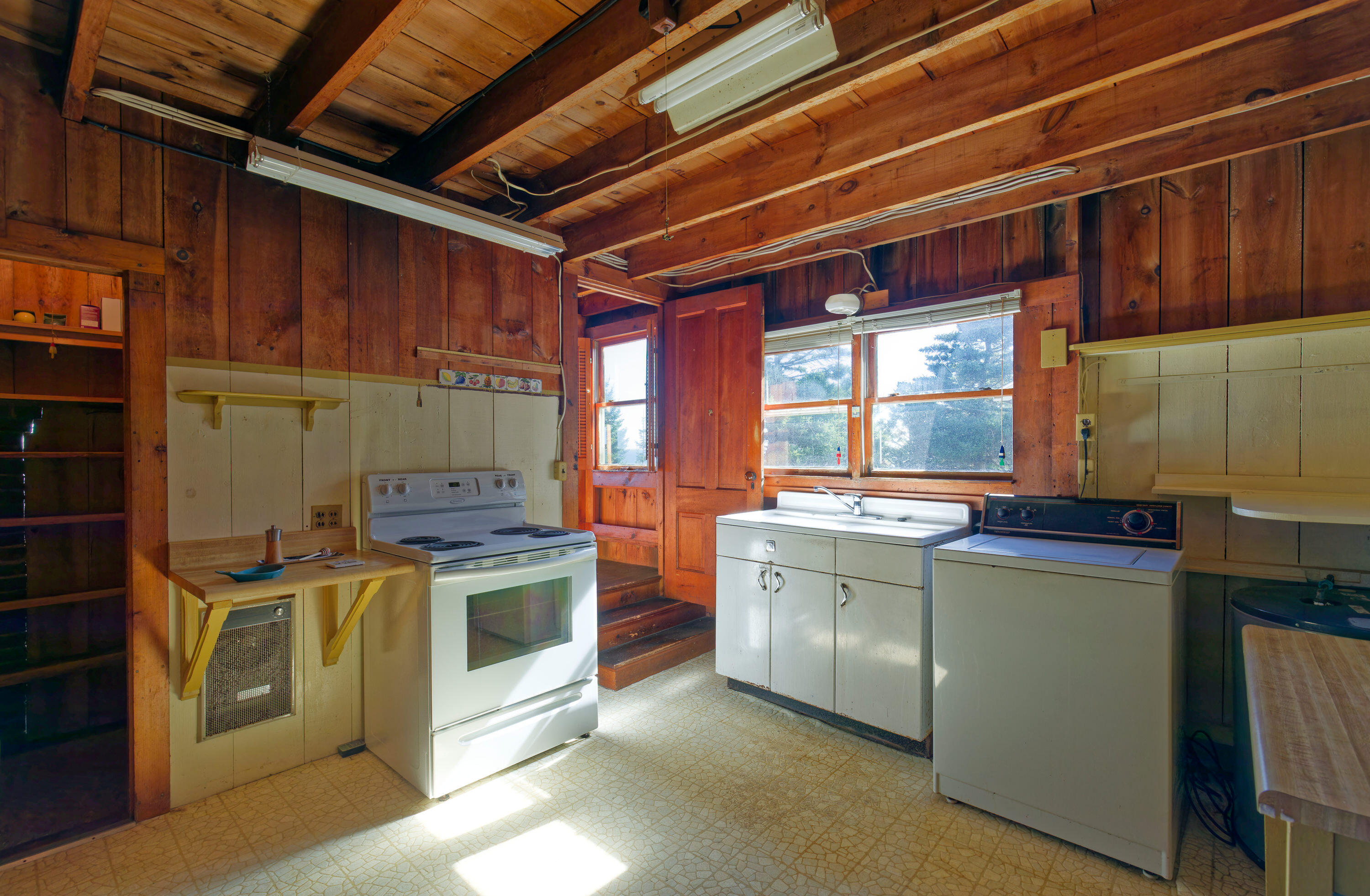 33 Cliff Road New Harbor, ME 04554 - Photo 26 of 46 30-33CliffRd-AT